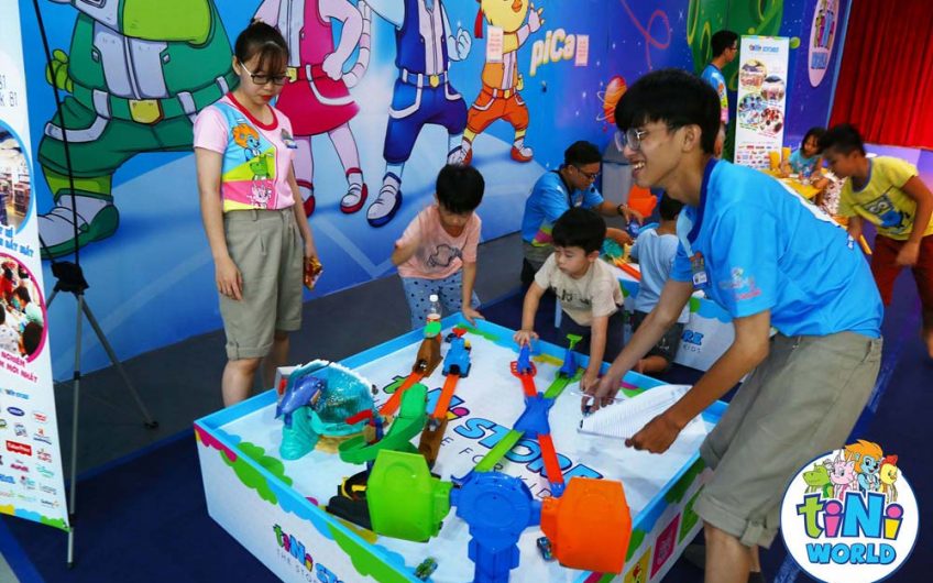 tiNiWorld Vincom Center Landmark 81