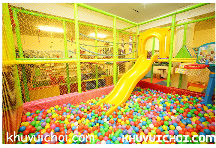 Kidsyard Sài Gòn Superbow