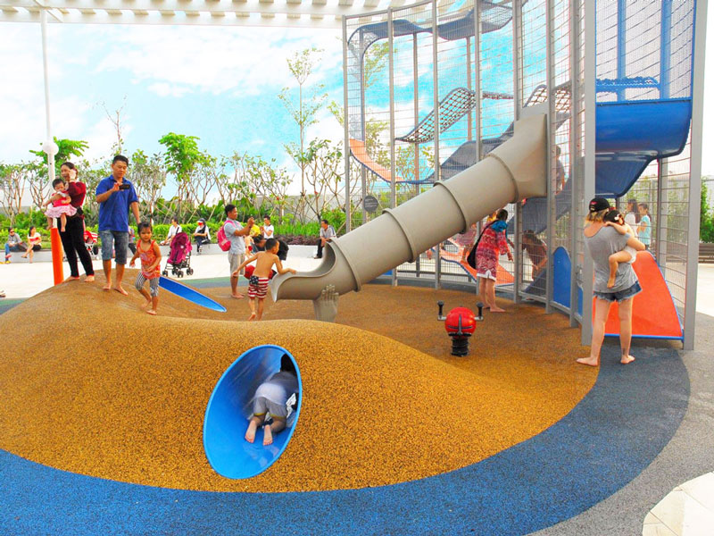 SC ViVo City - Điểm Đến Cuối Tuần Tuyệt Vời Dành Cho Cả Gia Đình 8 Khu vui chơi trẻ em ngoài trời với cầu trượt và hầm chui trên nền mềm