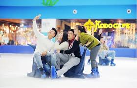 Sân trượt băng Vinpearlland Ice Rink