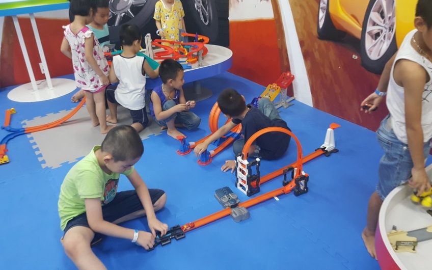 tiNiWorld Big C Thăng Long