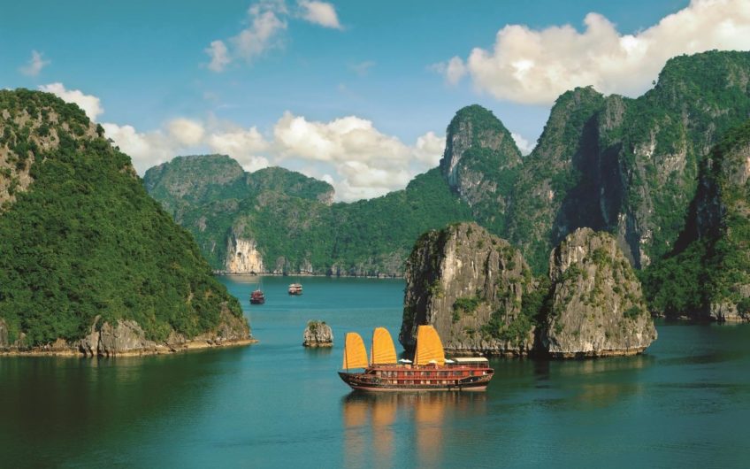 Vịnh Hạ Long – Quảng Ninh