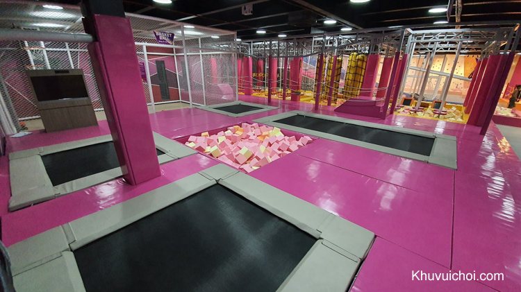 Trung Tâm Giải Trí Cinestar Huế 12 Sàn nhún Trampoline cinestar huế