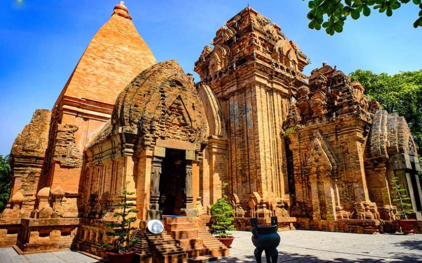 Tháp Bà Ponaga – Khánh Hòa