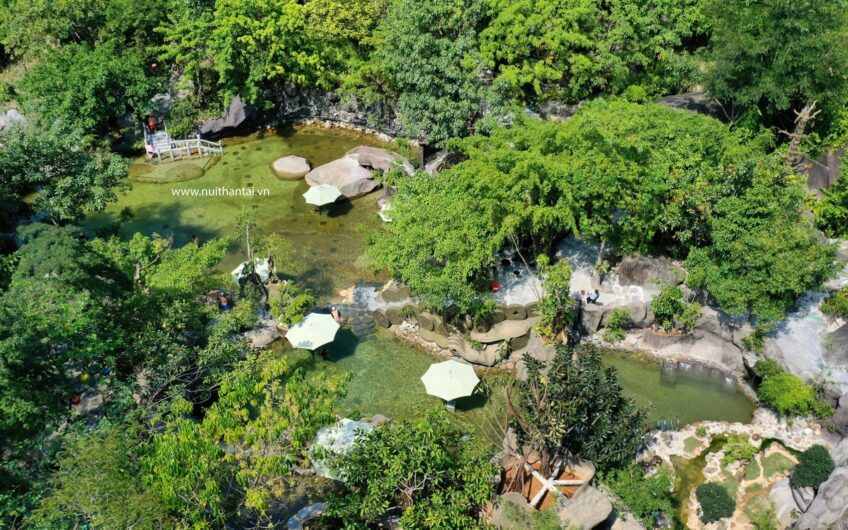 Công Viên Suối Khoáng Thần Tài – Đà Nẵng