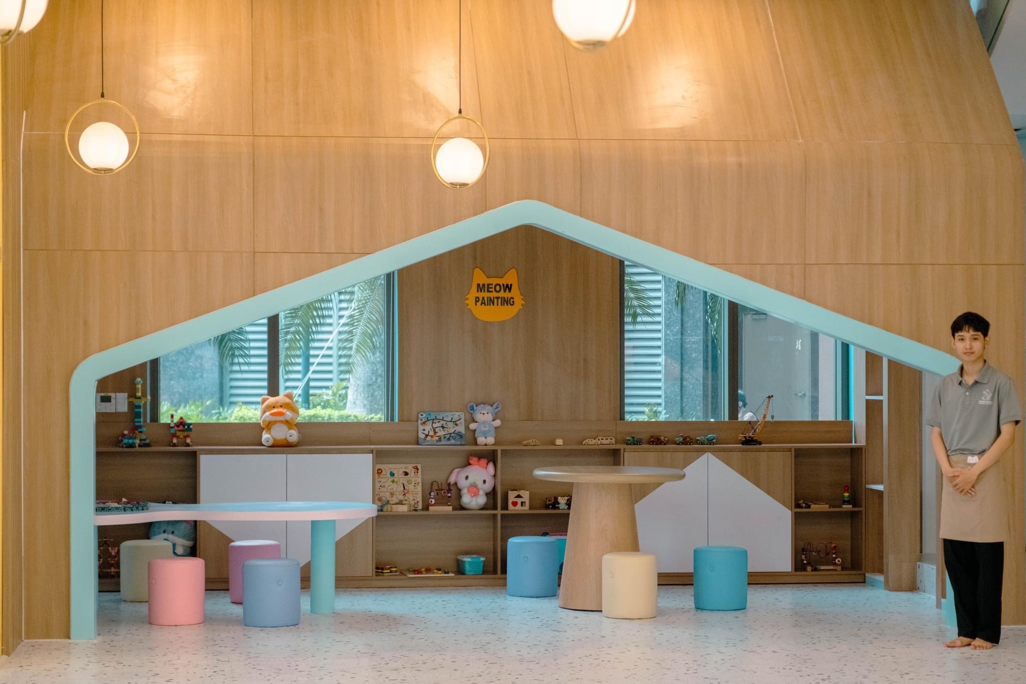 Meow Meow Kidsplay Cafe Bến Vân Đồn điểm hẹn Kids Cafe sang trọng cho gia đình