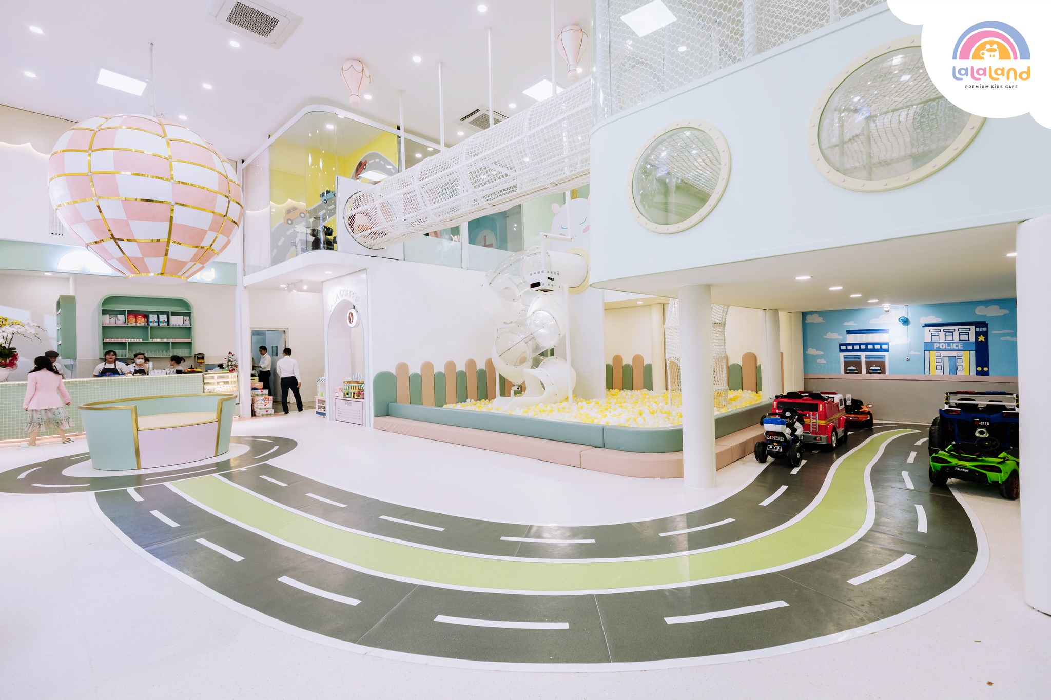 Lalaland Premium Kids Cafe Không Gian Vui Chơi Đầy Màu Sắc Cho Bé Yêu Tại Biên Hòa 2 Lalaland Premium